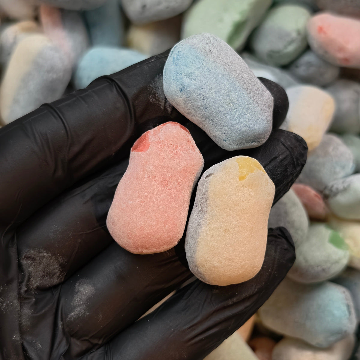 Crazy Candy Frogs — Crunchy-Shell Frog Dragées | Swedish Candy