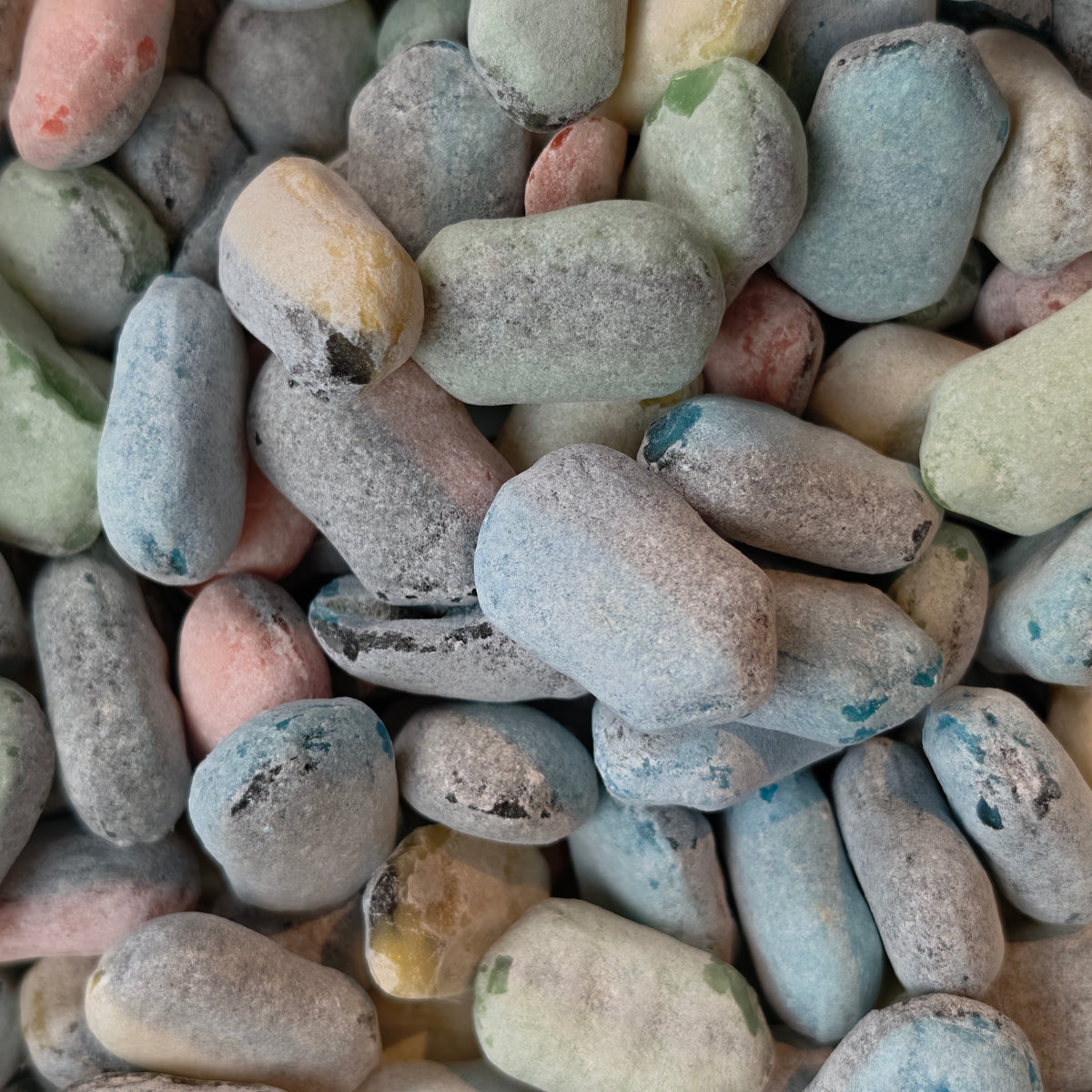 Crazy Candy Frogs — Crunchy-Shell Frog Dragées | Swedish Candy
