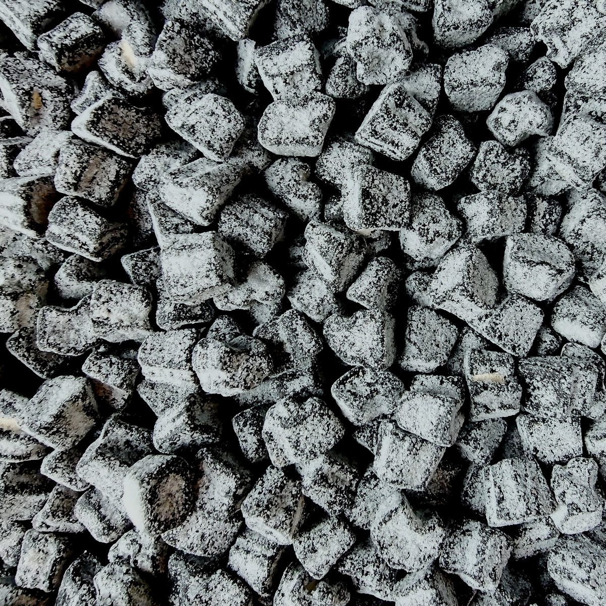 Djungelvrål Salty Liquorice — Swedish salmiak pick-and-mix candy