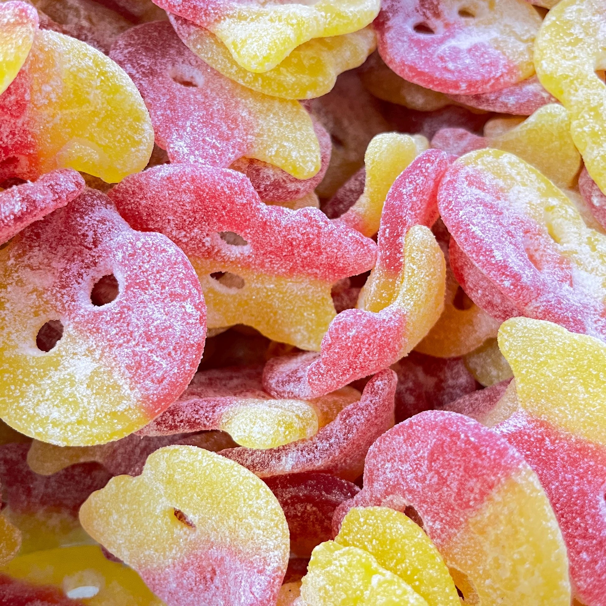 BUBS Lemon Raspberry Sour Skulls – Vegan Swedish Candy – vegan Swedish pick & mix candy, imported from Scandinavia